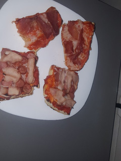 Una foto de Paninis caseros aprovechamiento de pan