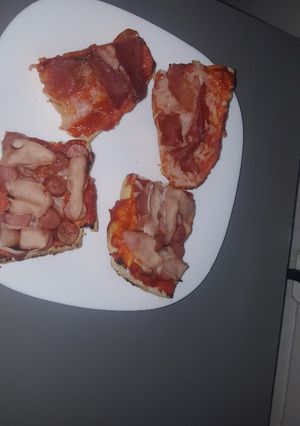 Una foto de Paninis caseros aprovechamiento de pan