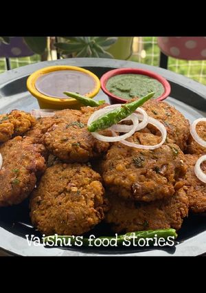ક્રિસ્પી દાળ રાઈસ ટિક્કી (Crispy Dal Rice Tikki Recipe In Gujarati) રેસીપી મુખ્ય ફોટો