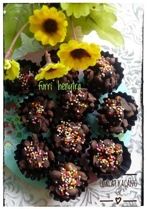 Foto resep Coklat Kacang Cup Mix Springkle #BikinRamadanBerkesan