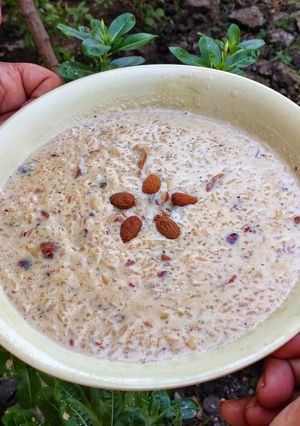 A picture of Brown rice kheer.