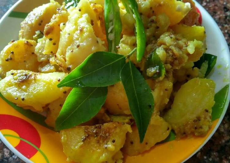 Curry leaves potato