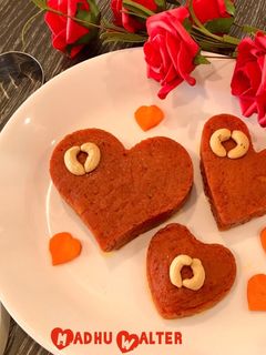 गाजर का हलवा(gajar ka halwa recipe in hindi) रेसिपी मुख्य फोटो