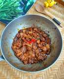 Thịt Kho Mắm Ruốc Bằng Chảo Inox