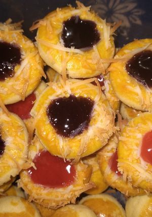 Foto resep Thumbprint keju with selai blueberry & strawberry