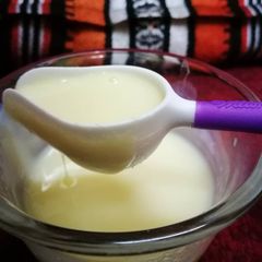 A picture of Homemade condensed milk.