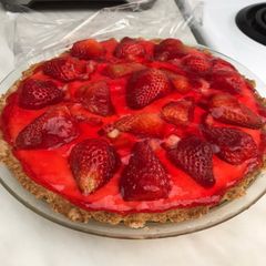 A picture of Brazilian Strawberry Pie.