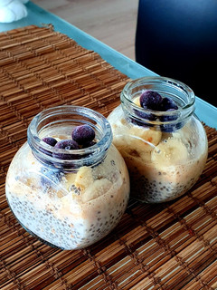 A picture of Chia pudding: peanut butter 🥜.