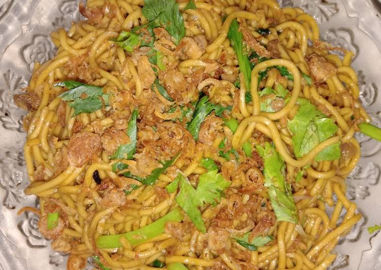 Mie Urai Goreng Kecap