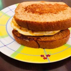 A picture of Half fry Egg Sandwich.