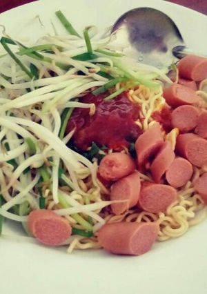 Hình của món Mì gói kiểu Ý.