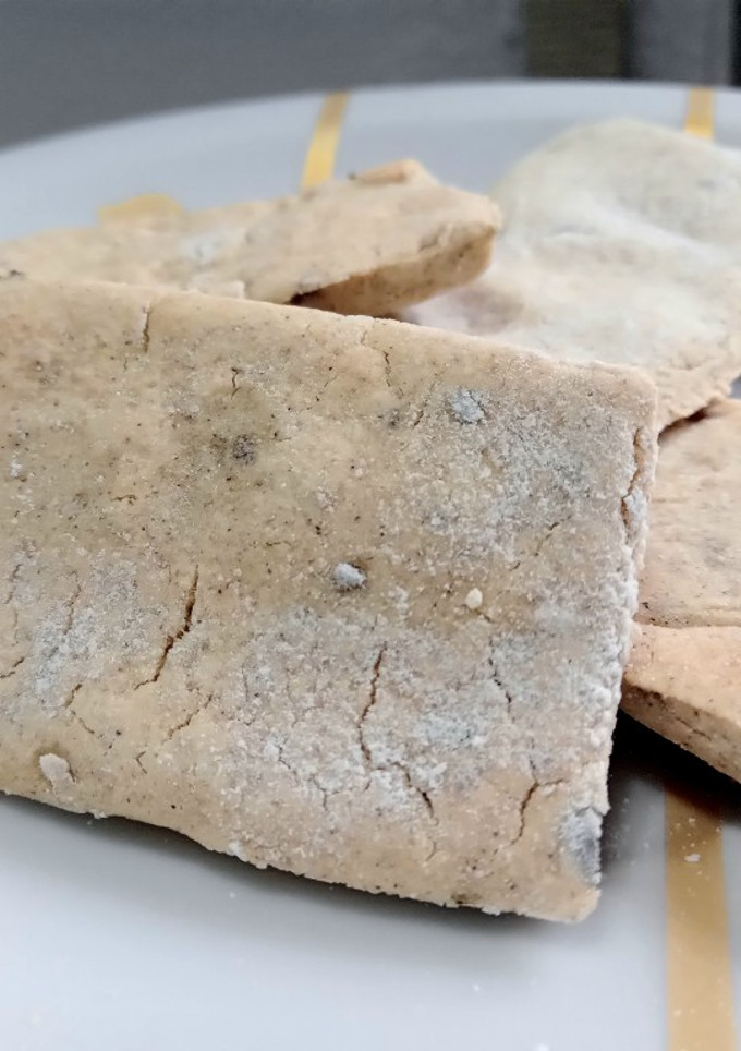 Una foto de Crackers de arvejas y semillas 🧉 vegan y sin tacc