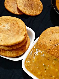 बेड़मी पूरी (Bedmi puri recipe in Hindi) रेसिपी मुख्य फोटो