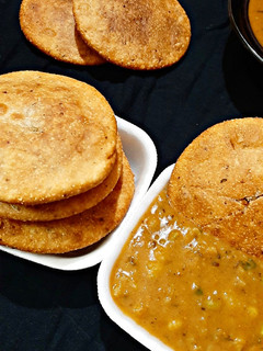 बेड़मी पूरी (Bedmi puri recipe in Hindi) रेसिपी मुख्य फोटो