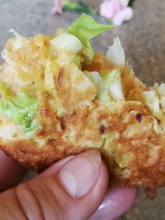 Una foto de Tortitas de col para cenar