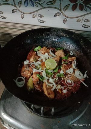 A picture of Jhat pat karahi.
