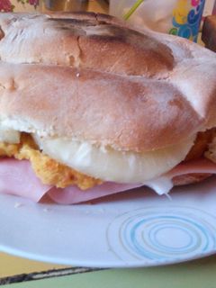 Una foto de Torta hawaiana