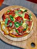 Pizza 🍕phô mai - thịt nguội và salami