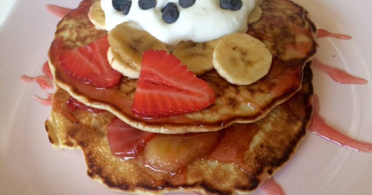 Tortitas de avena integral con plátano y fresas Receta de IreneGuirao