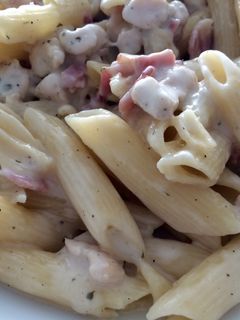 Una foto de Macarrones carbonara con pollo