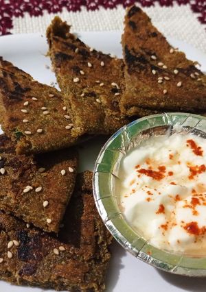 मेथी और बाजरे की रोटी (methi aur bajre ki roti recipe in Hindi) रेसिपी मुख्य फोटो