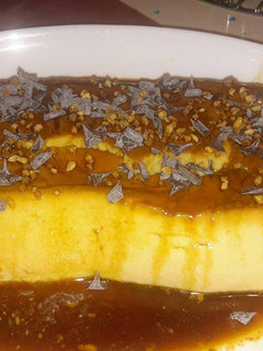 Una foto de Flan de turrón