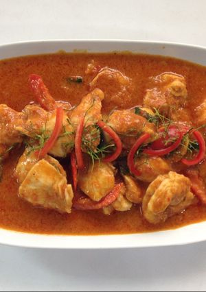 A picture of Creamy chicken curry.