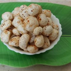 A picture of Quick makhana snacks.