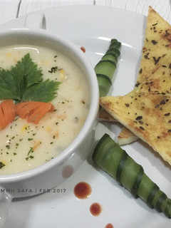 Foto resep Cream soup with garlic bread