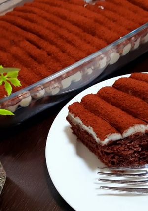 صورة لوصفة كيك بارد بكريمة إقتصادية لذيذة😋