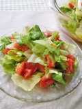 Delicatessen-Style Lettuce and Tomato Salad