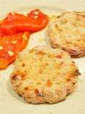 Hamburguesas de merluza con pimientos asados en freidora de aire Cosori 5, 5 L