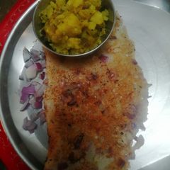A picture of Rava dosa.