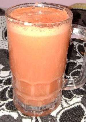 A picture of Carrot And orange juice.