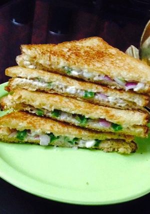 A picture of Grilled Cheesy vegetable sandwich.