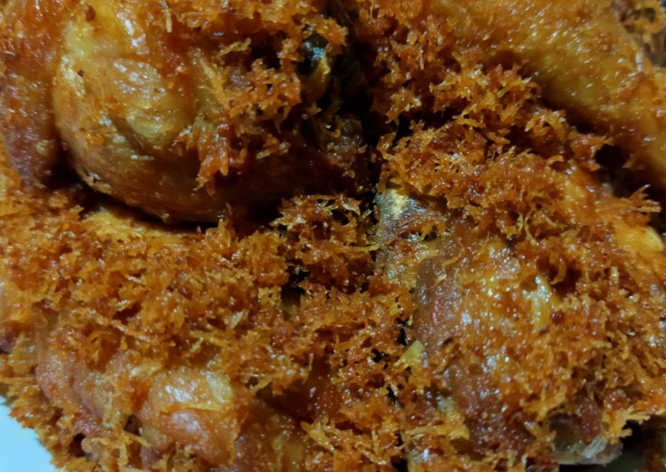 Ayam goreng kelapa