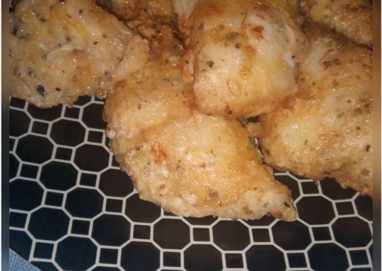 Simple Way to Prepare Ultimate Tasty, Moist Fried Chicken