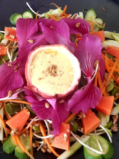 รูปของ Passion & Papaya Seed Salad Dressing สลัดครีม #เมล็ดมะละกอเสาวรส