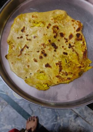 A picture of Aloo Paratha.