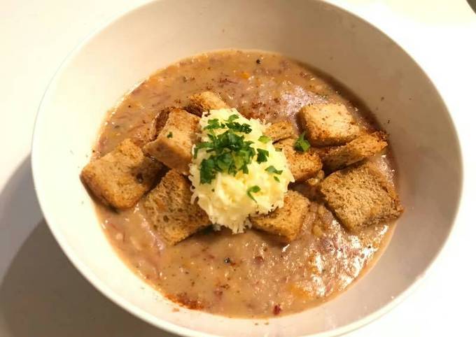 Step-by-Step Guide to Prepare Ultimate Creamy potato chowder with corned beef shreds &amp; garlic croutons