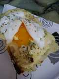 Pan a la fugazzeta coronado con huevo poché 🍞🍳