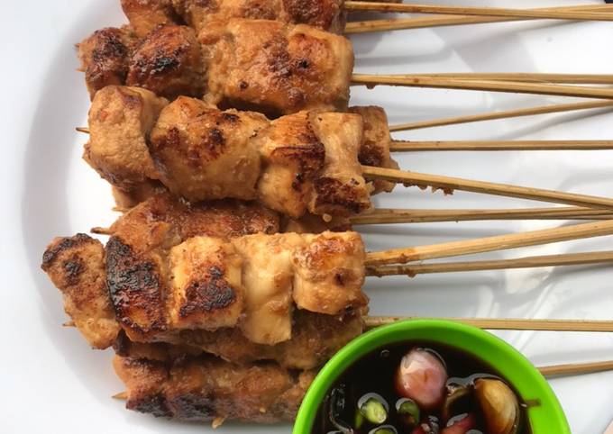 Bagaimana Menyiapkan Sate ayam ala madura, Lezat