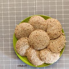 Sprouts idli A picture of Sprouts idli.