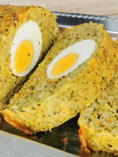 Una foto de Pastel de brócoli relleno con huevo