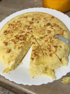 Una foto de Auténtica tortilla de patata y cebolla