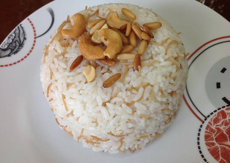 طريقة عمل الأرز بالشعيرية