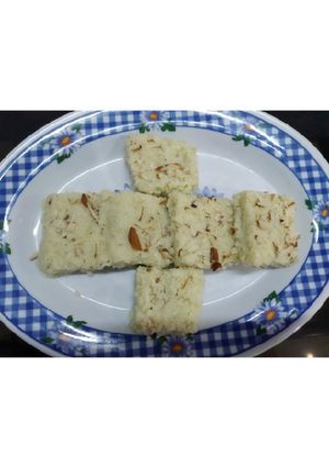 A picture of Paneer burfi (kalakand).