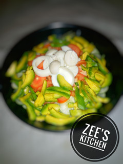 Avocado salad ainihin hoton girkin