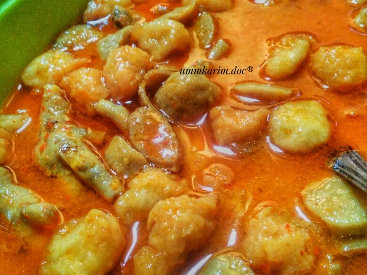 Langkah Mudah untuk Menyiapkan Resep Seblak Kuah Cekbasis (ceker, bakso, sosis) yang Uenak Anti Ribet, Bikin Ngiler