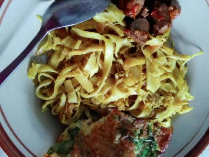 Cara Mudah Menyiapkan Resep Mie goreng bumbu kuning yang Menggugah Selera Anti Ribet, Lezat